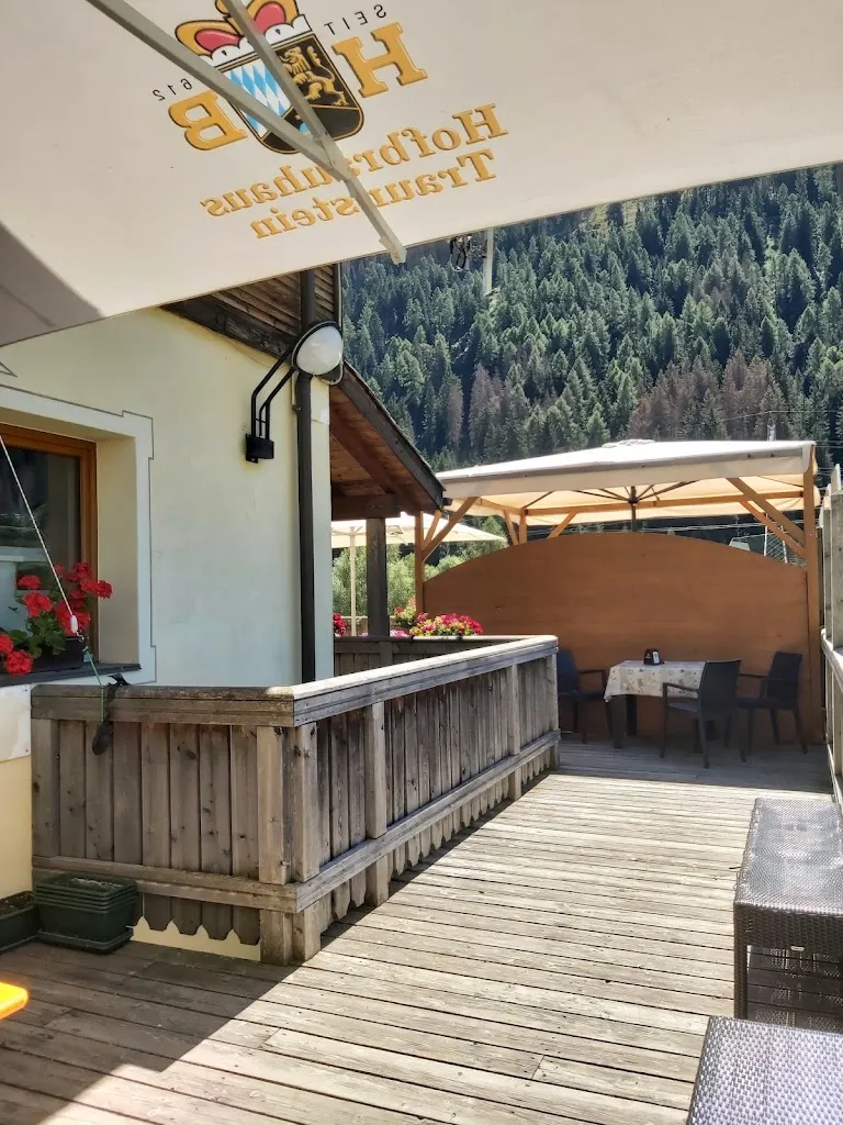 Bar Centro Fondo Vermiglio Di Delpero Fortunato E C. restaurant in Vermiglio