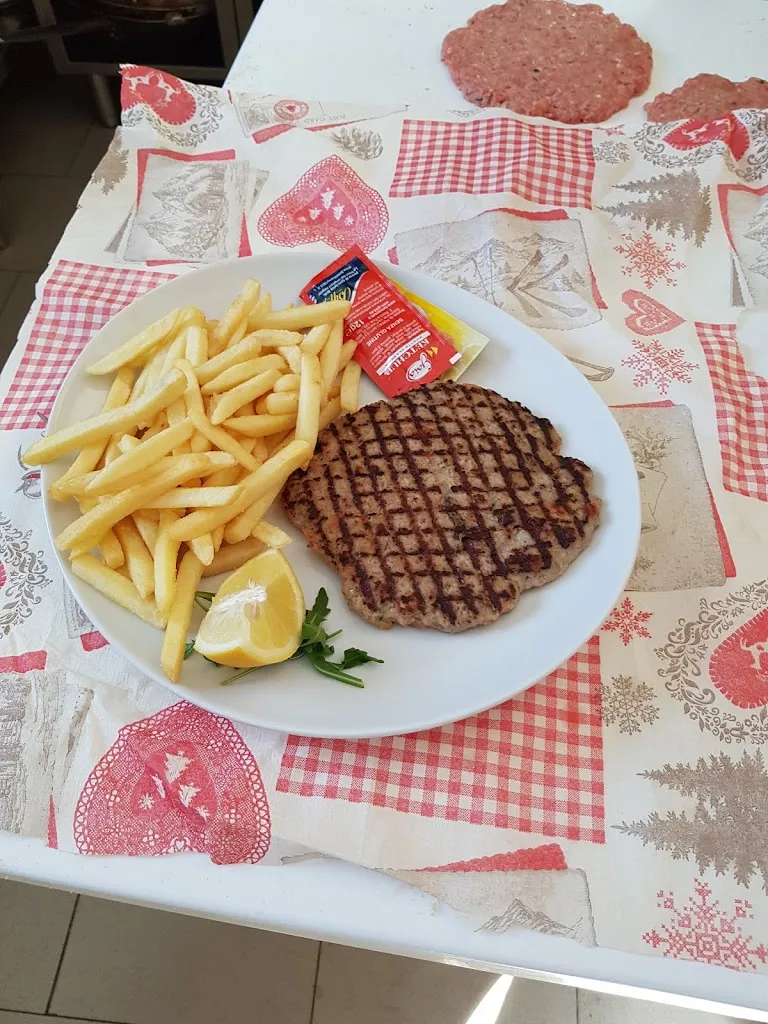 Bar Centro Fondo Vermiglio Di Delpero Fortunato E C._Vermiglio_slider_image_2