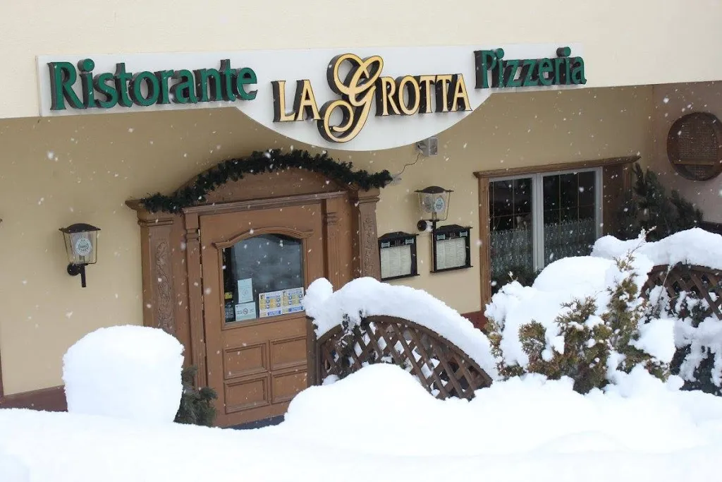 Pizzeria Ristorante La Grotta - Vigo di Fassa_Vigo di Fassa_slider_image_3