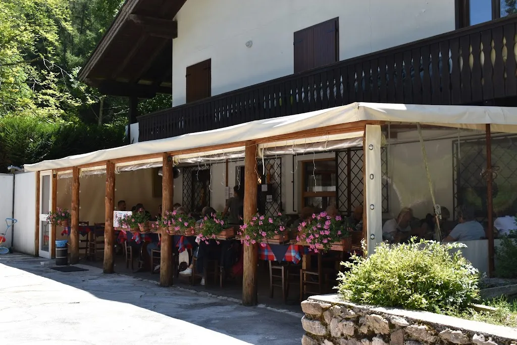 Agritur Bellaria restaurant in Villa Lagarina