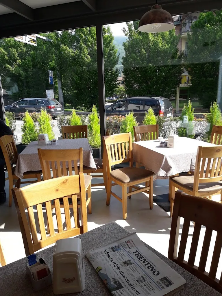 Pizzeria Ai Giardini restaurant in Villa Lagarina