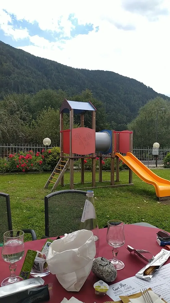 Ristorante Pizzeria Hotel Carè Alto_Villa Rendena_slider_image_2