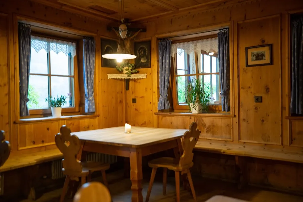 Smilynn Z_Oberpartegger - Buschenschank_Villandro_review