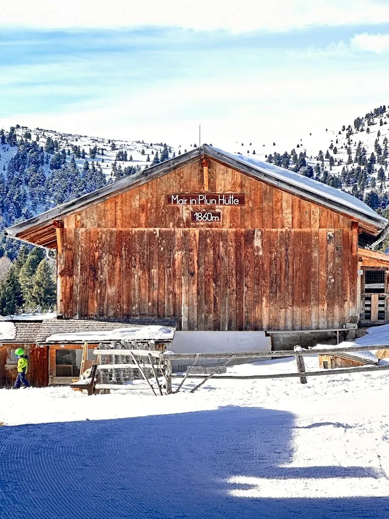 YuKoc_Mair in Plun Hütte_Villandro_review