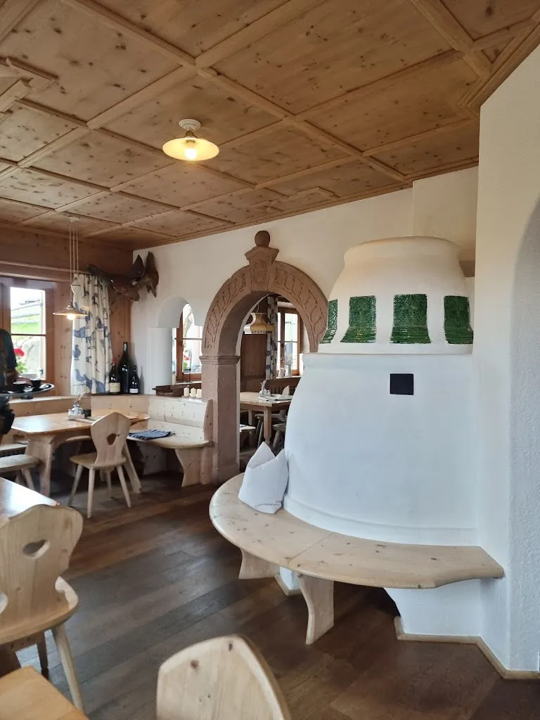 Rifugio Stöffl restaurant in Villandro