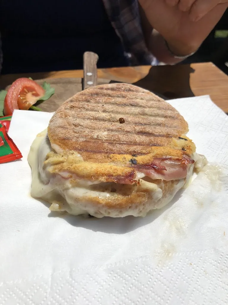 maurizio chiusa_Marzuner Schupfe_Villandro_review