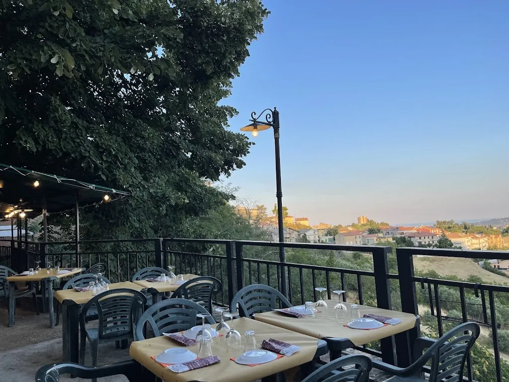 Osteria del Borgo restaurant in Acquaviva