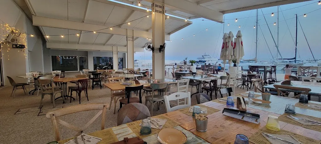 Casa 28 Brasserie restaurant in Manfredonia