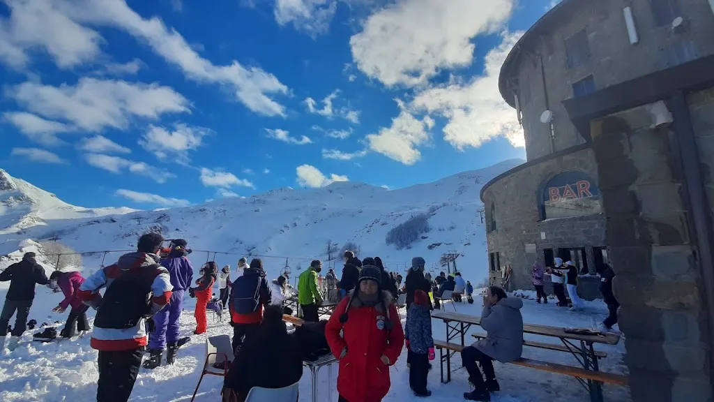 Jhoanna Nesi_Le Refuge Terrace_Abetone_review