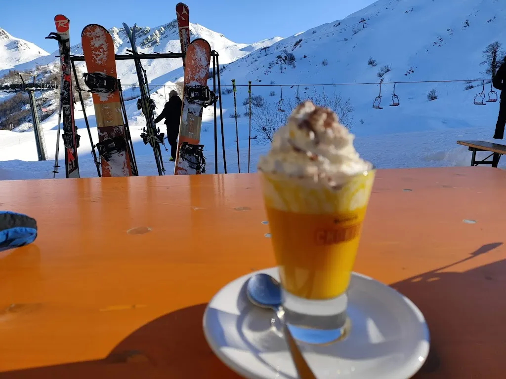 Le Refuge Terrace_Abetone_slider_image_2