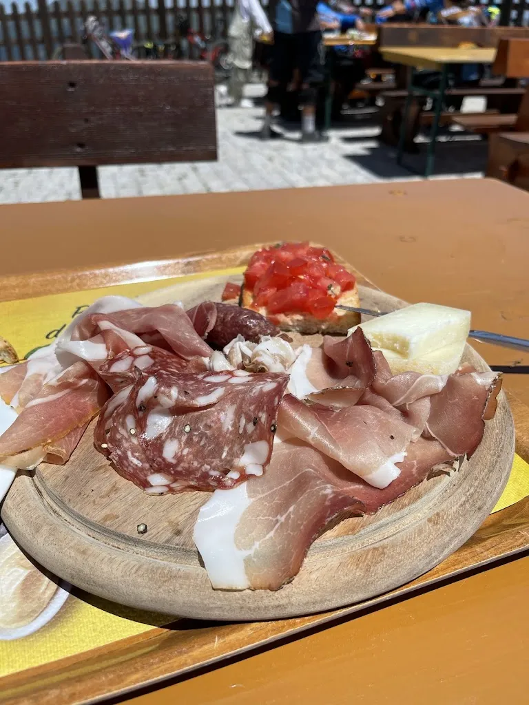 Rifugio Zeno Colò - Monte Gomito_Abetone_slider_image_3