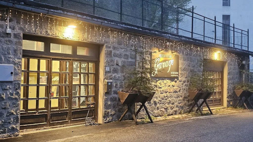 Pizzeria Garage restaurant in Abetone