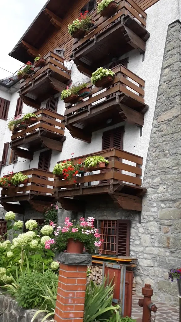 Hotel Restaurant Bar Sichi_Abetone_slider_image_1