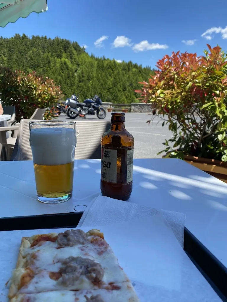 Pizzeria La Taverna restaurant in Abetone