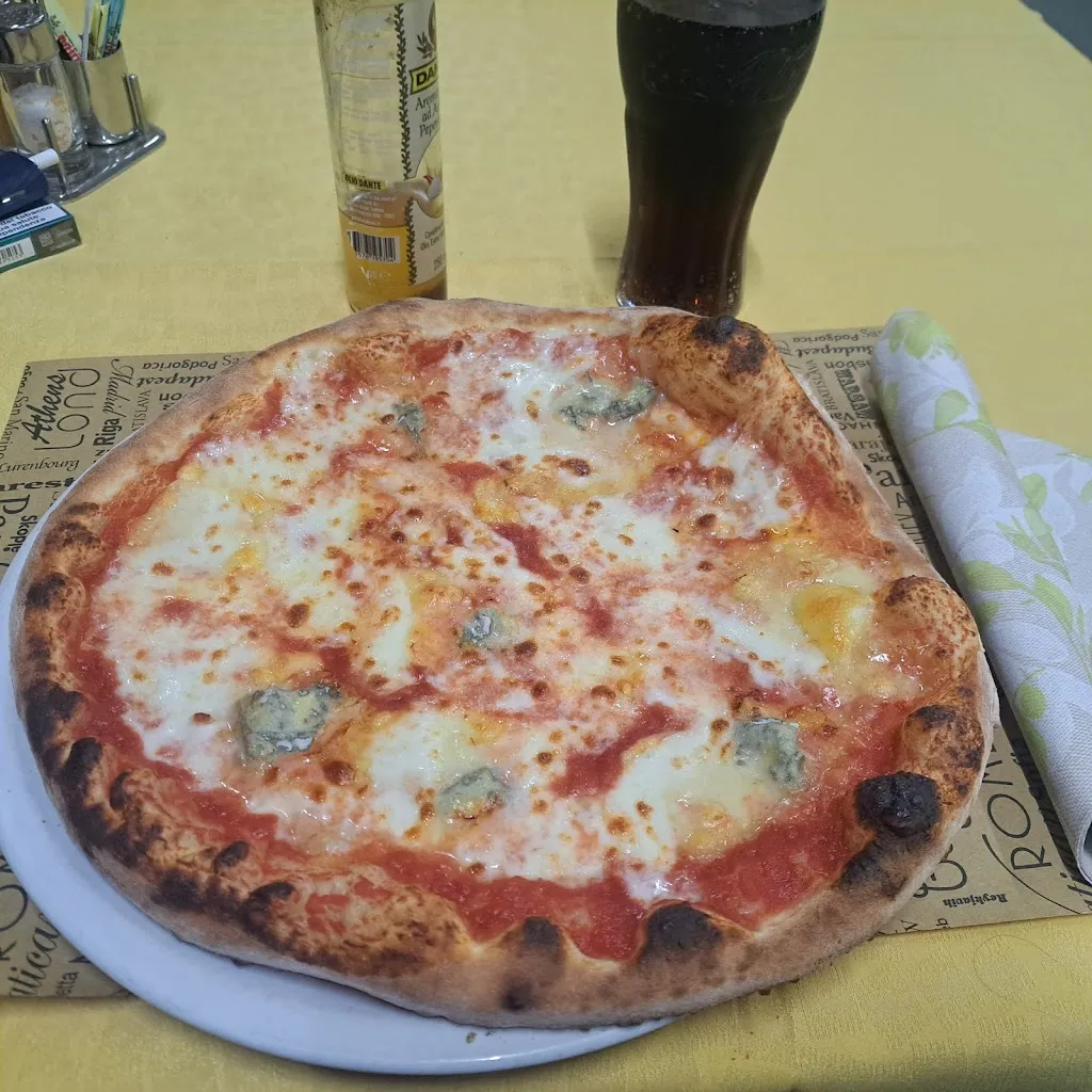 Pizzeria Ristorante Kiker restaurant in Vignola