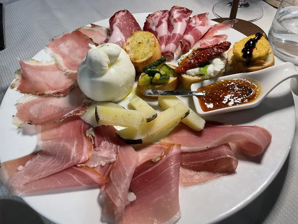 Galleria Centrale_Abbadia San Salvatore_slider_image_3