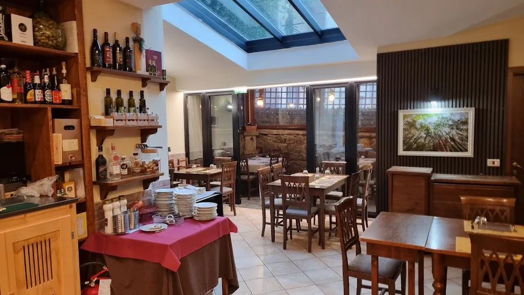 Youcef Benbetka_Il Gatto e la Volpe_Abbadia San Salvatore_review