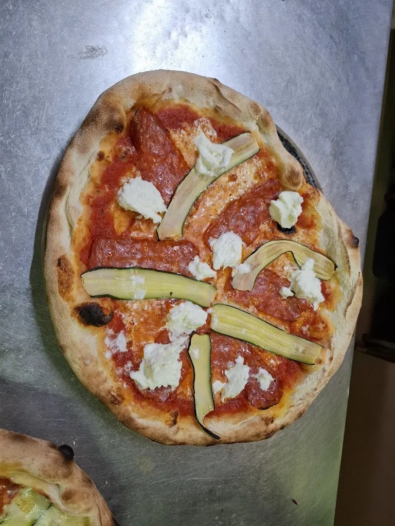 Pizzeria Ponte Del Prato_Abbadia San Salvatore_slider_image_2