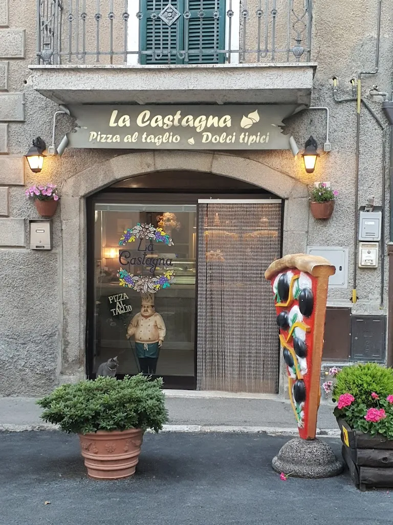 La Castagna di Pinzi Stefania e Raffaella restaurant in Abbadia San Salvatore