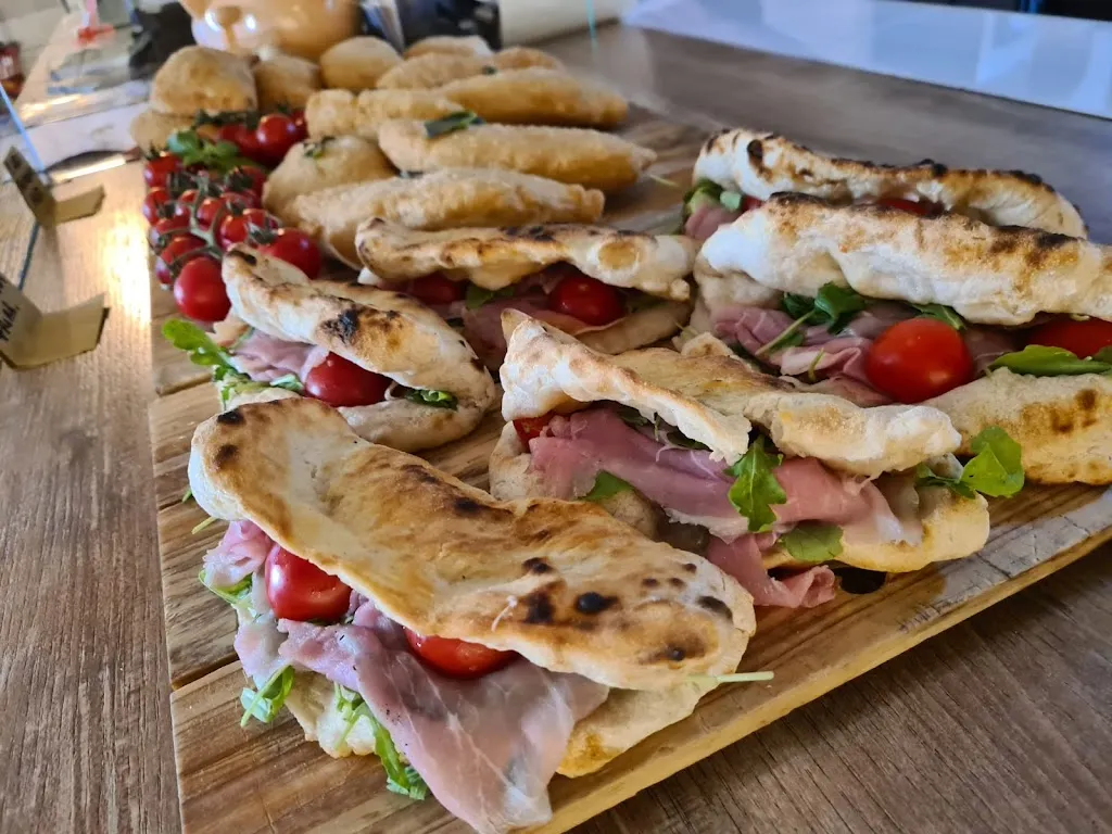 Maremma Pig_Albinia_slider_image_2