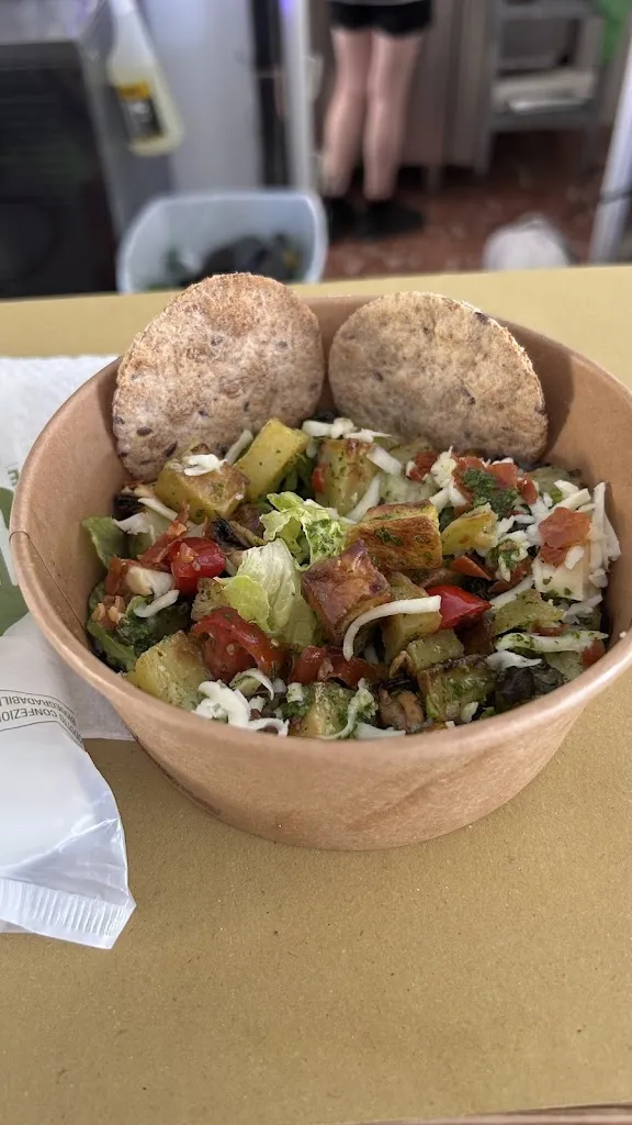 MAGNA BEVI TASI_Albinia_slider_image_2