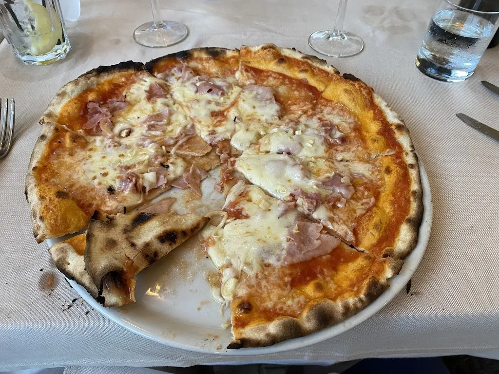 Ristorante Pizzeria Voltoncino_Albinia_slider_image_2