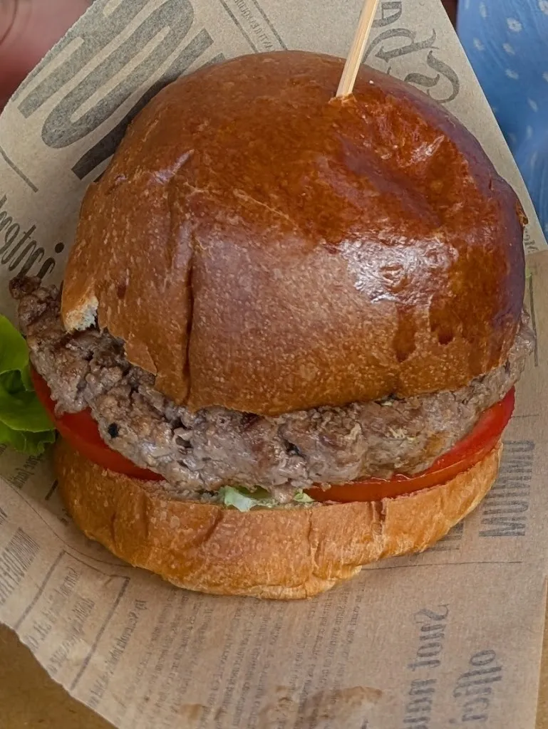 ptownontour_The Club 72_Albinia_review