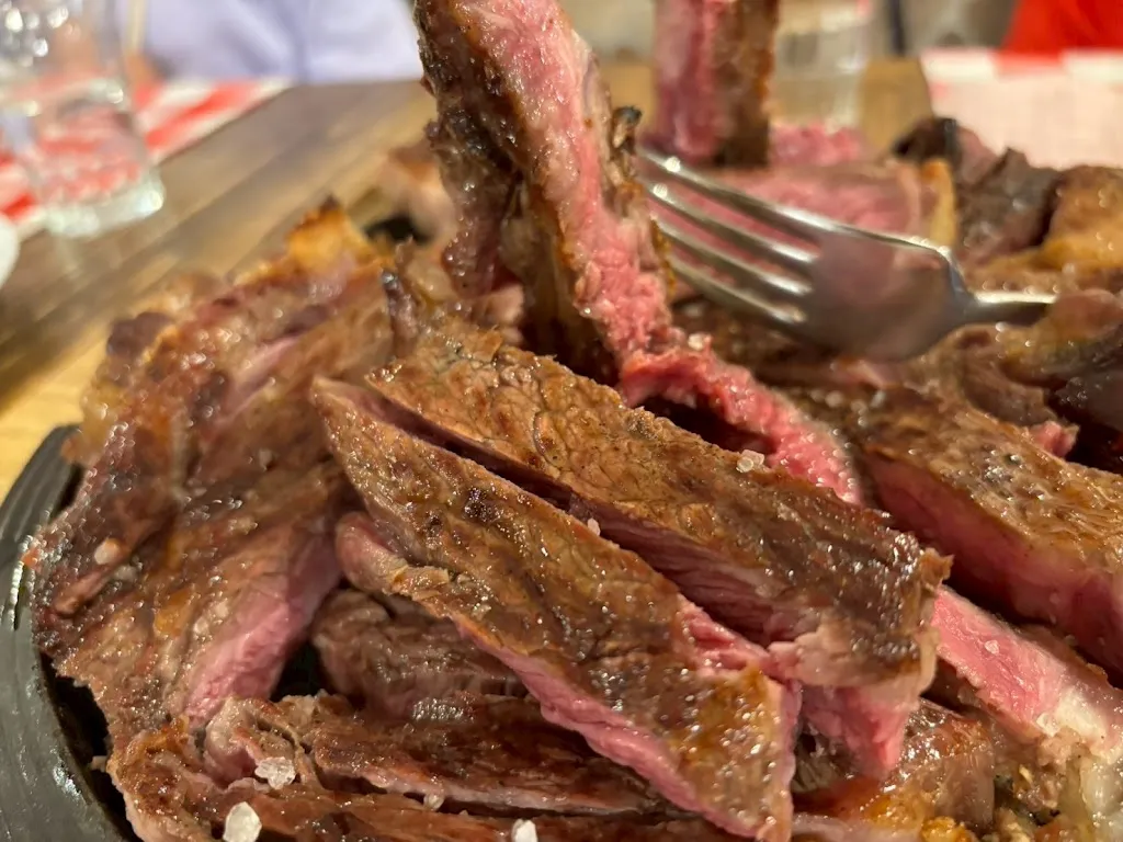 Michiyo Mikage_Braceria Luca_Anghiari_review