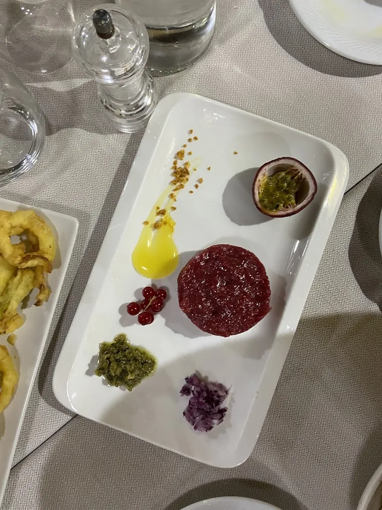 Mina Aradski_Antico Posto Di Ristoro_Anghiari_recensione