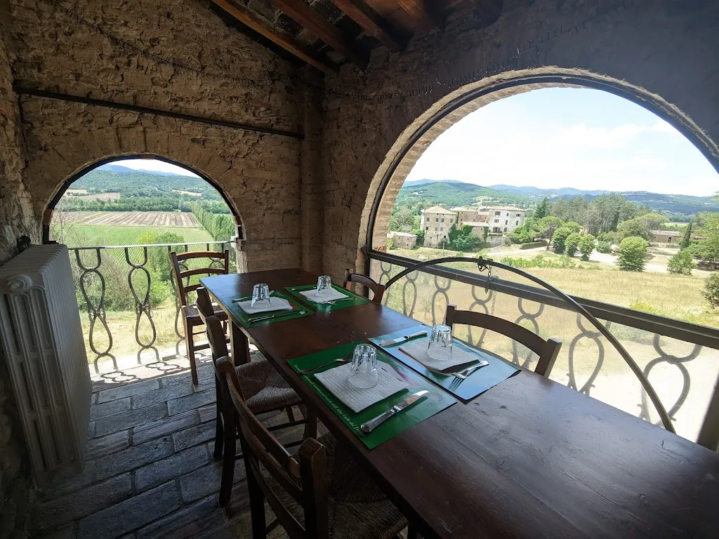 Castello di Sorci - Locanda_Anghiari_slider_image_1