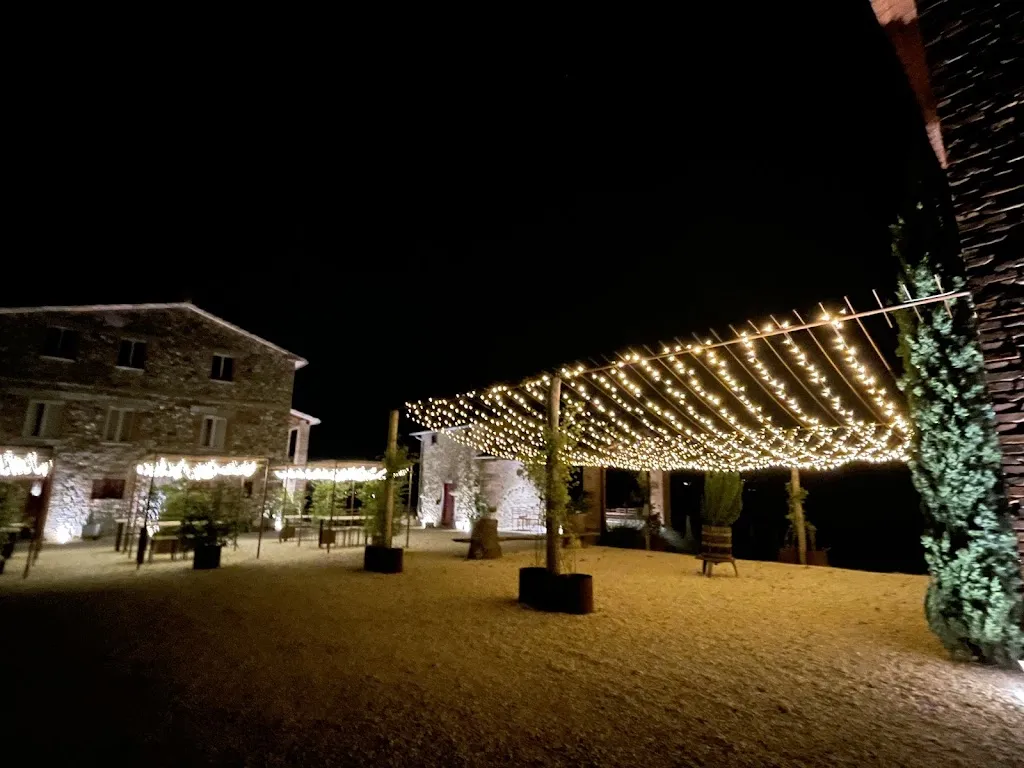 Tomaso Cairoli_AGRITURISMO PODERE TOVARI_Anghiari_review