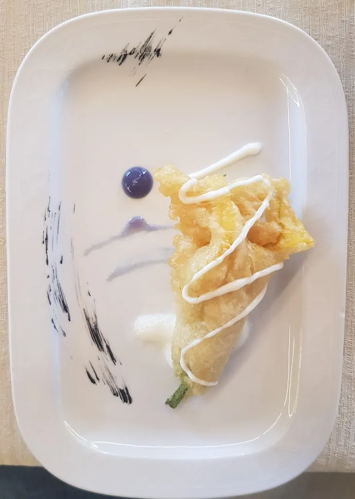 Angelo De Pierro_L'Angolo Verde_Materdomini_review