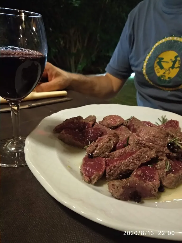 Michele Perrotta_Zi' Teresa_Anghiari_recensione