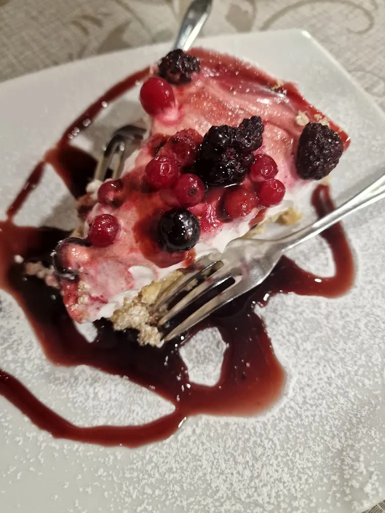 Anila Kreku_La Brusta_Arcidosso_review