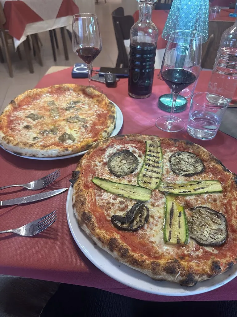 Ritika Sharma_RIstorante Pizzeria, Bar Al Pergolato_Arcidosso_review