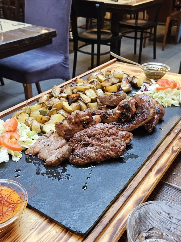 Petar Mihajlović_Il Covo dei Briganti_Arezzo_review