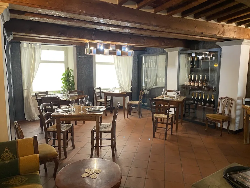 Dirty Rat_Arezzo_slider_image_1