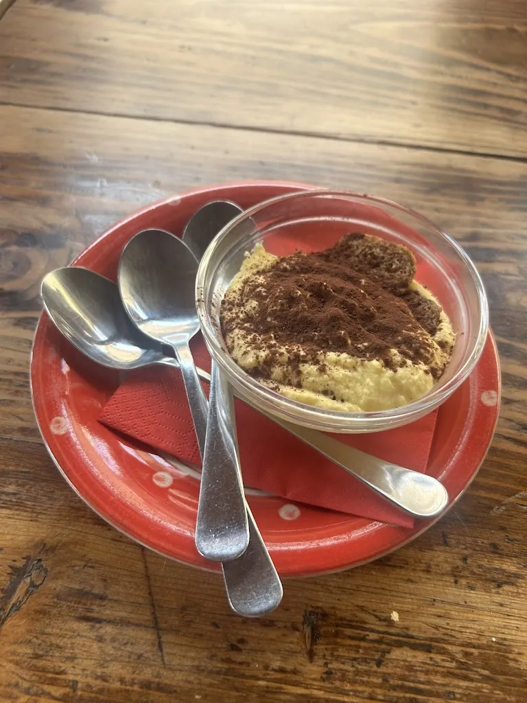 Jayati Sharma_Locanda Il Paradiso_Asciano_review