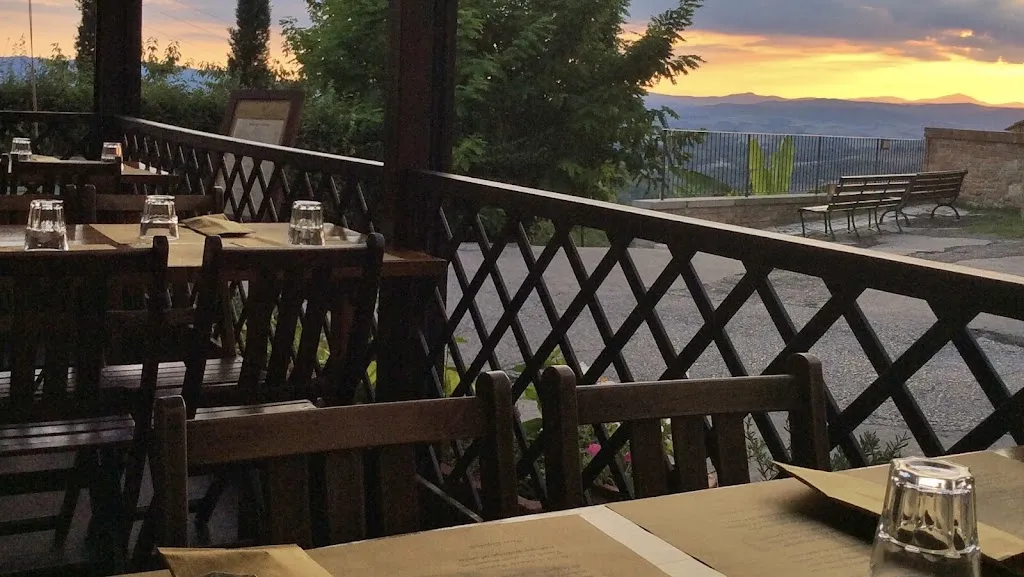 Locanda Il Paradiso restaurant in Asciano