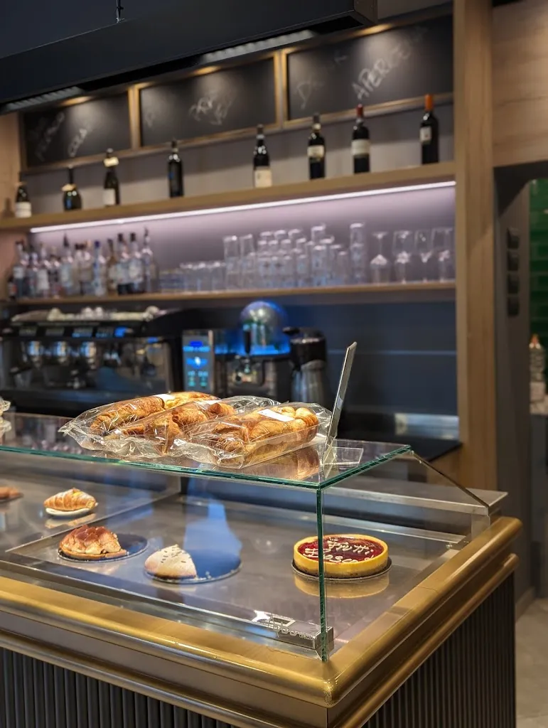 Aditya Khurana_Menchetti Point Asciano_Asciano_recensione