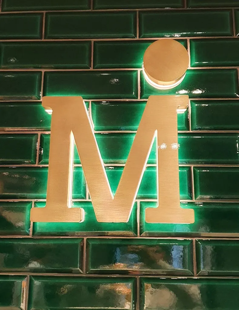 Menchetti Point Asciano_Asciano_slider_image_3