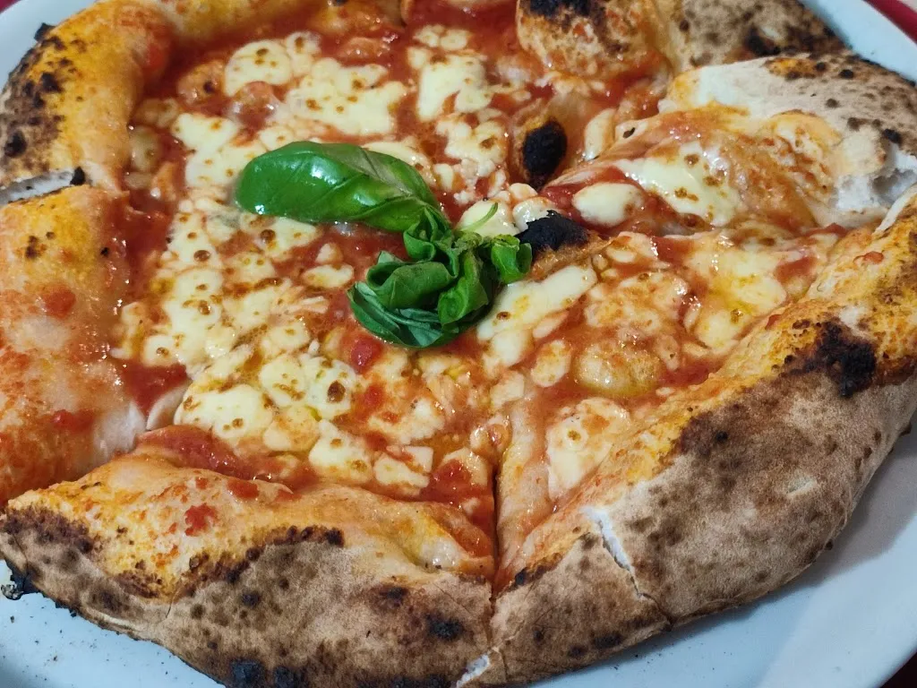 Ristorante ,pizzeria napoletana,braceria ,dal brigante by Enrico_Martina Franca_slider_image_3