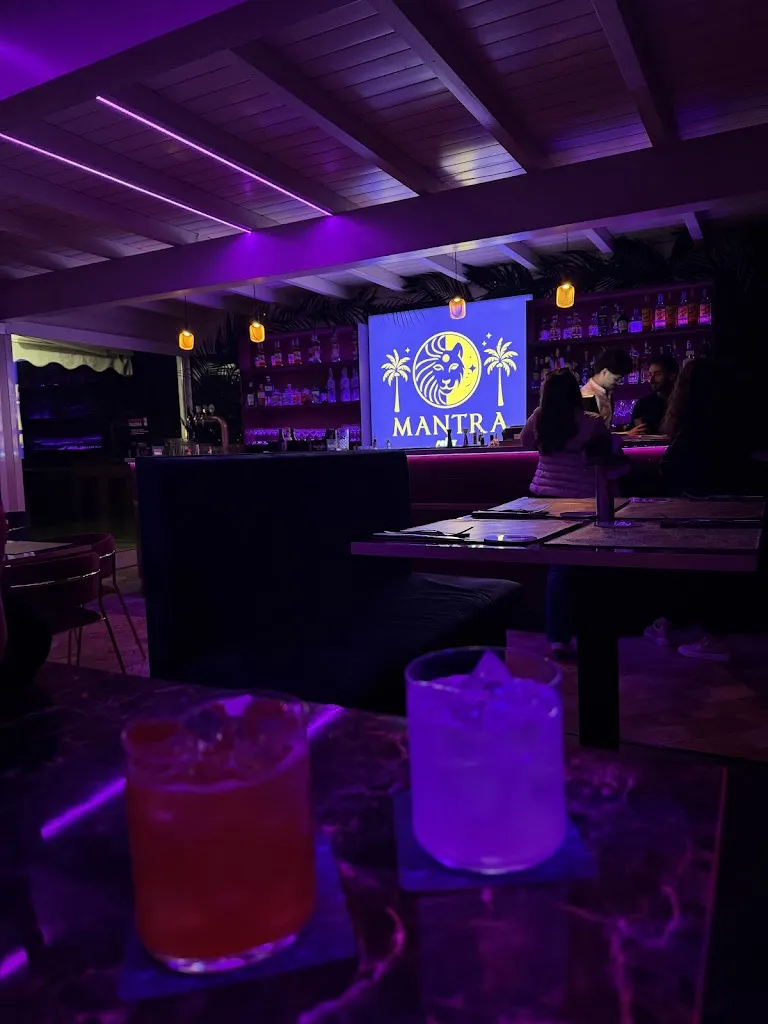 Tatiana Warburton_Mantra RistoClub & Piscina_Altopascio_review