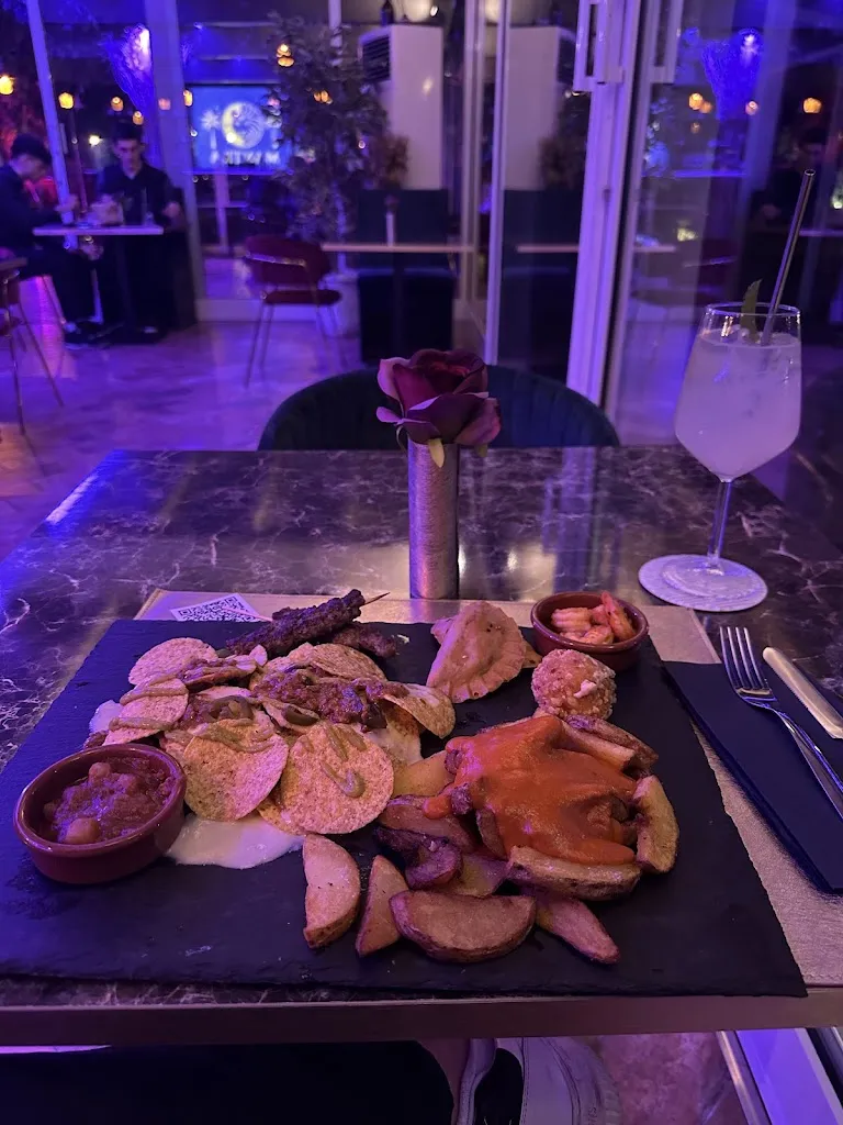 Costin Harabagiu_Mantra RistoClub & Piscina_Altopascio_review