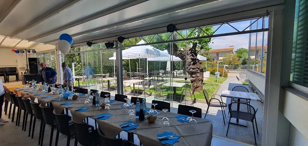 Under Clab restaurant in Altopascio