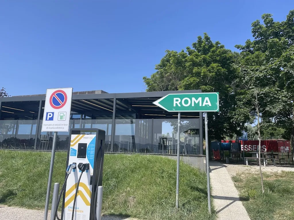 Alan Z_Autogrill Badia al Pino Ovest_Badia al Pino_review