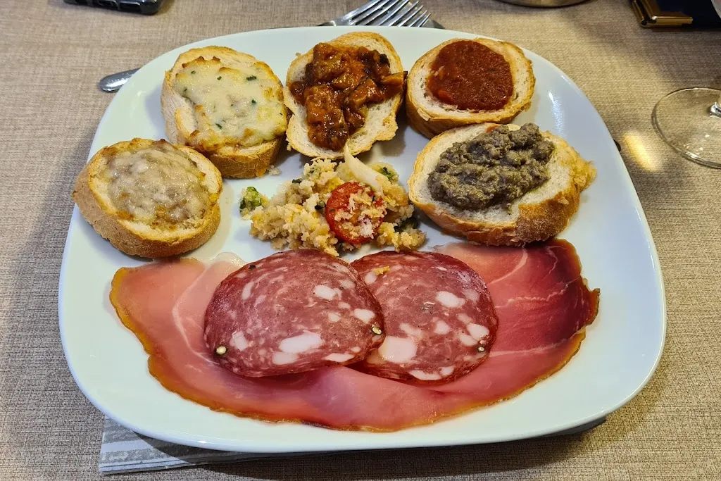 Jeff Rossouw_Ristorante Pizzeria Braceria Neda_Badia al Pino_review