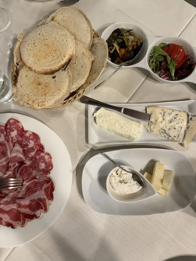 Locanda La Brunella_Aulla_slider_image_2