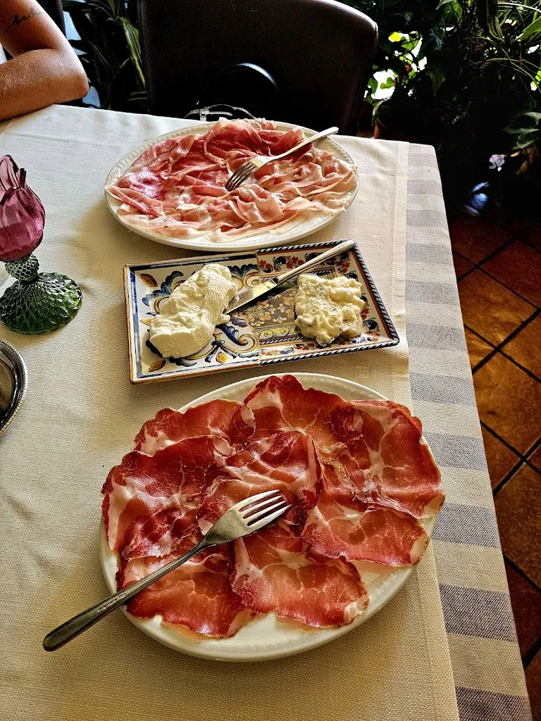 Albergo Ristorante Pasquino_Aulla_slider_image_3