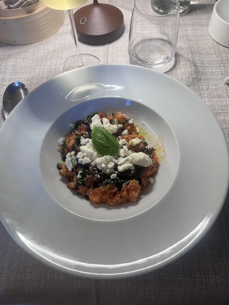 Manuela V_Gugú_Bagnone_review